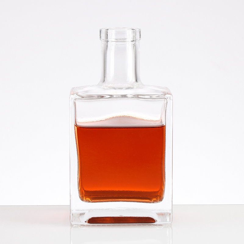 JS008:Square 500ml Glass Whisky Bottle Price